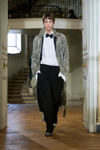 Look 53